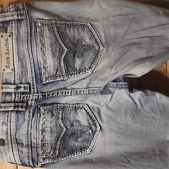 Womens Rock Revival Cropped Jeans Size 34 Easy Crop Inseam 20in - Picture 2 of 9